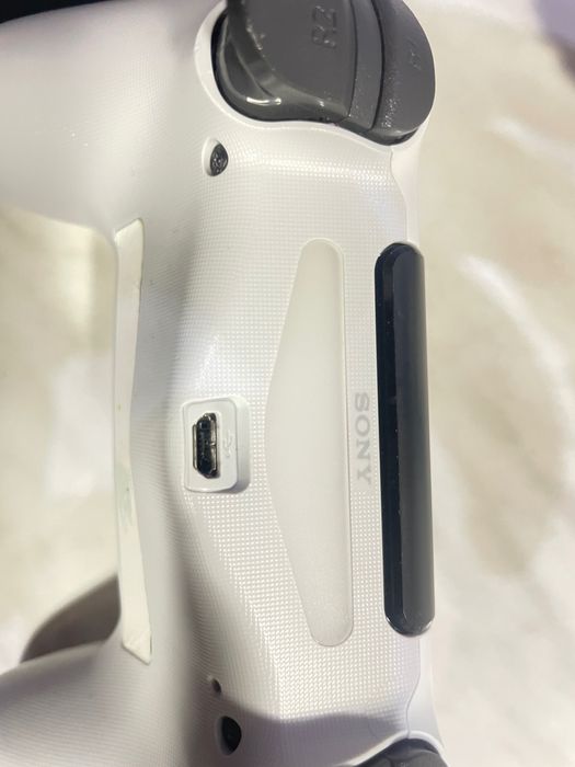 Ps 4 pro контролери 2бр. комплект бял черен