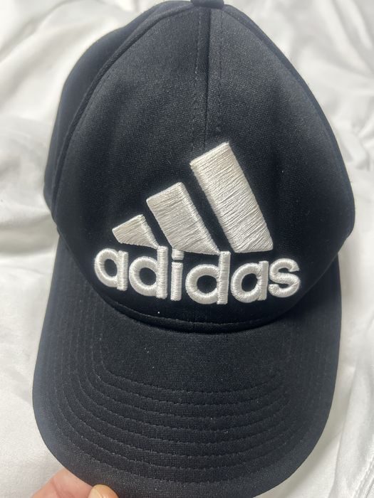 Оригинална шапка adidas