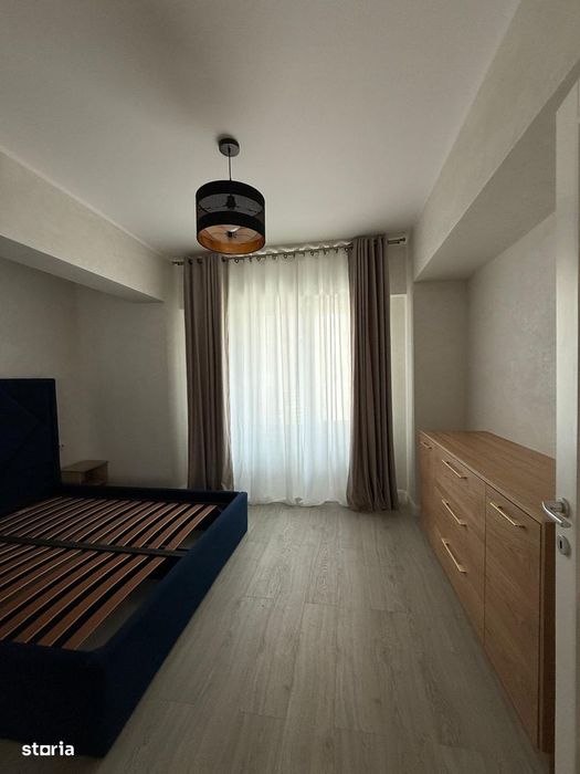 Apartament de închiriat - 2 camere, decomandat, Royal Town