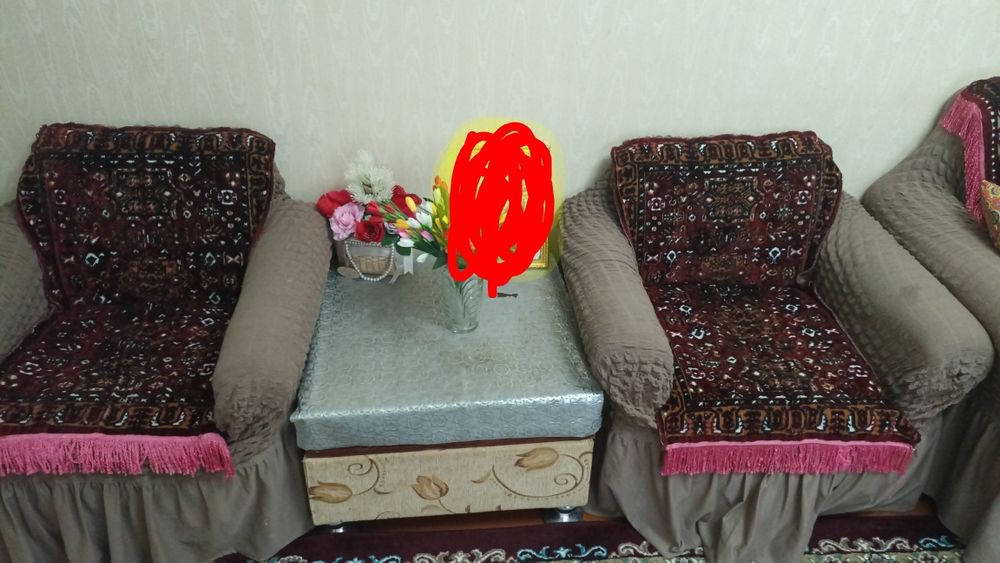 Кресло ва диван сотилади
