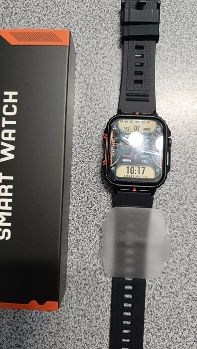 Смарт часовник Противоударен,водоустойчив и тн