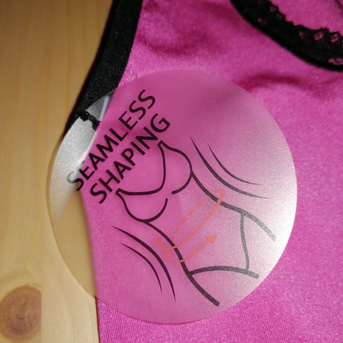 Оформящо бельо Triumph , Триумф