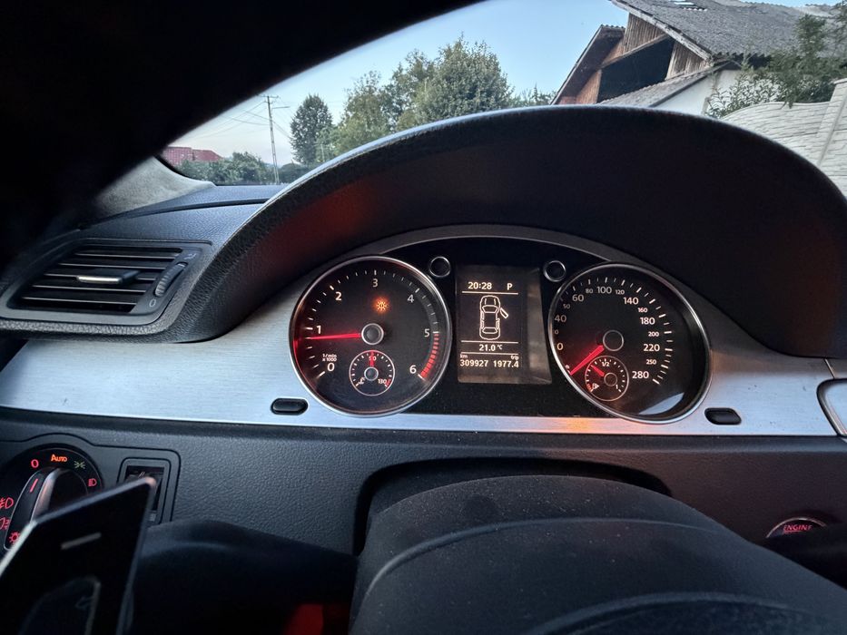 VOLKSWAGEN Passat CC 2010 — imagine 8