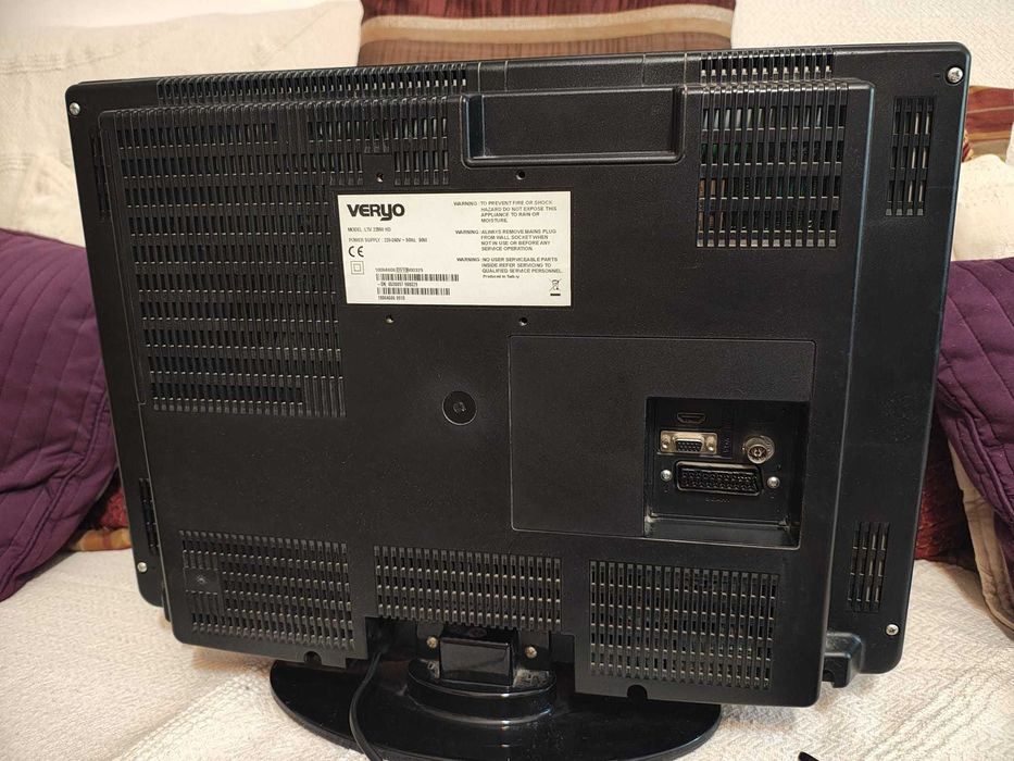 TV LCD Veryo 22" HD cu telecomandă, HDMI, VGA, SCART