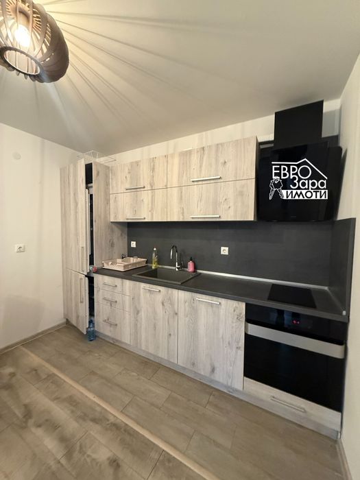 Стилен Тристаен Апартамент Под Наем В Центъра