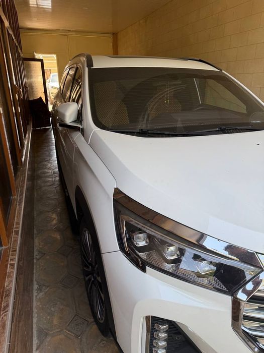 Jetour X90 plus sotiladi