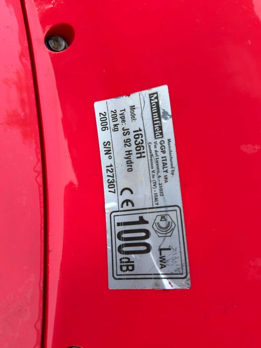 Тракторна косачка Mountfield 1636H - 16к.с.