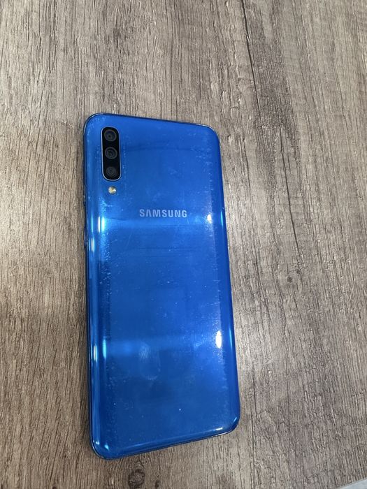 Сотовый телефон Samsung A50