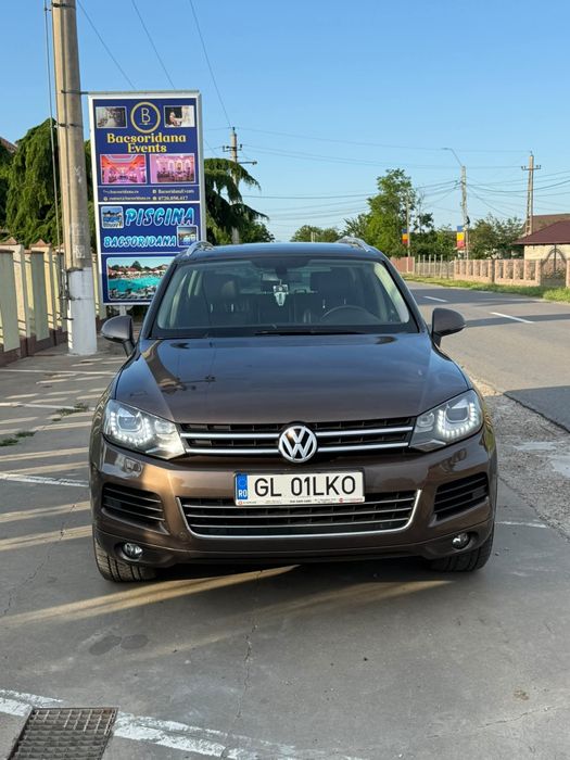 VOLKSWAGEN Touareg 2013