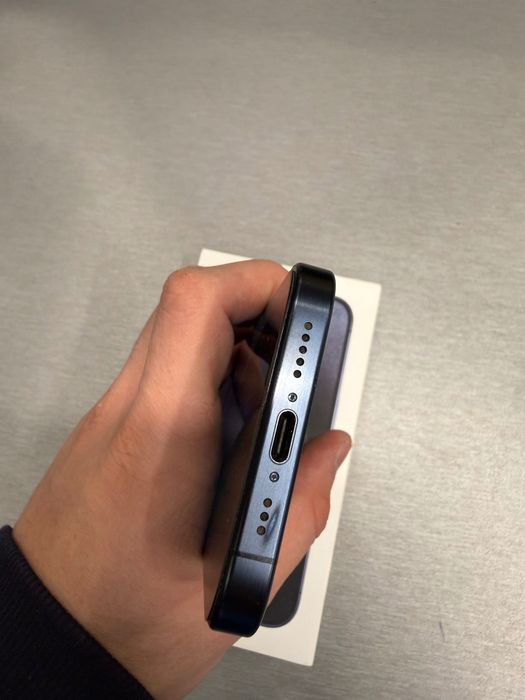 Перфектен! Iphone 15 pro 128gb