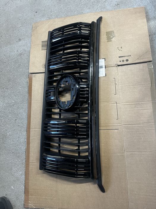 Grilă radiator toyota land cruiser prado  2017-2021.