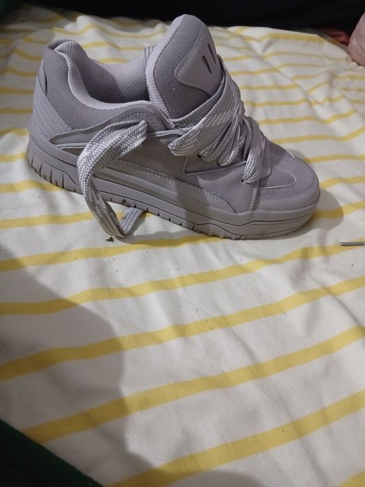 Adidasi breshka luați din anglia