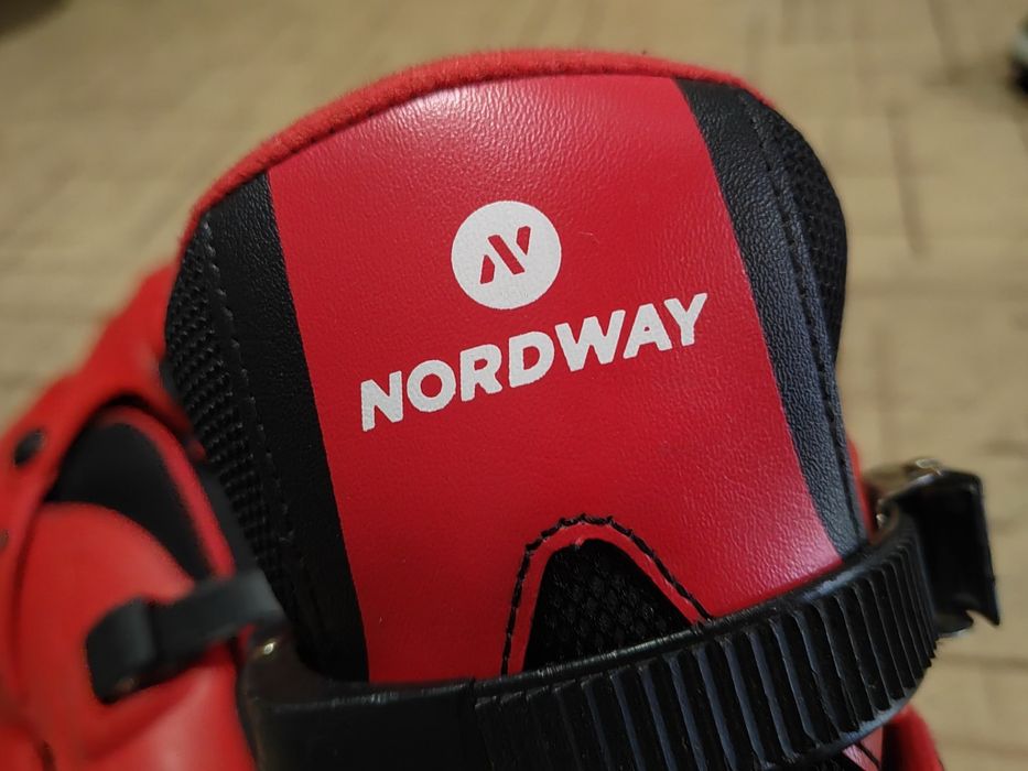 Коньки почти новые