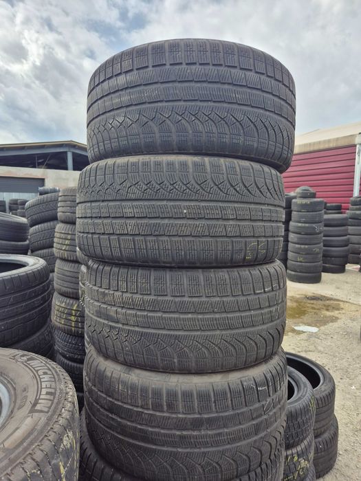 4 Anvelope de IARNA - 275/35/19 - PIRELLI - ORIGINALE BMW M - CA UNELE NOI - DOT 2024 !