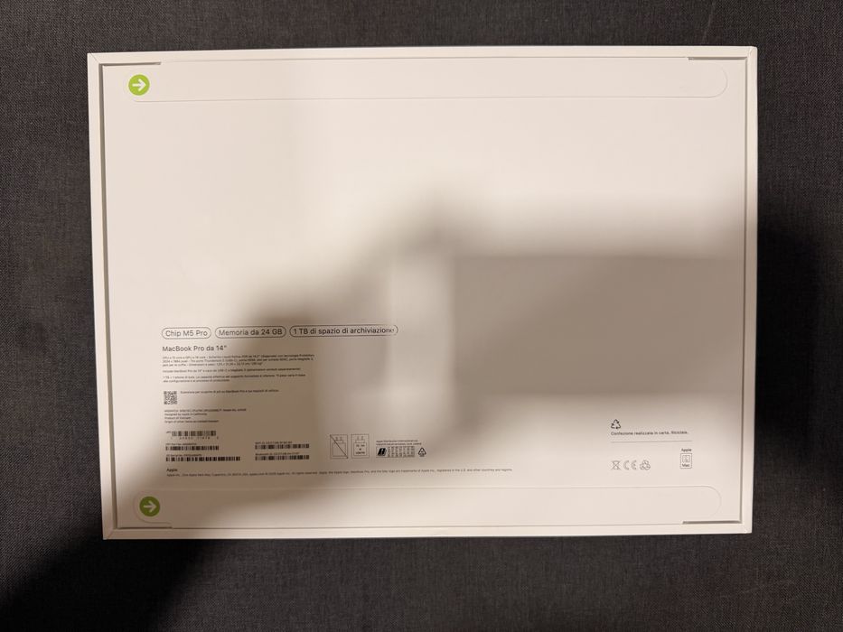 MacBook Pro 14" (2026)