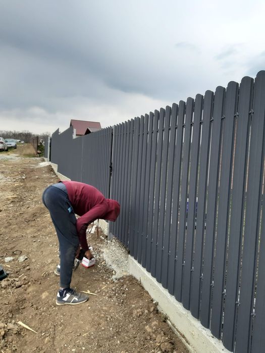 Garduri din panou stil jaluzele, șipcă metalica, tabla, BCA, plasa