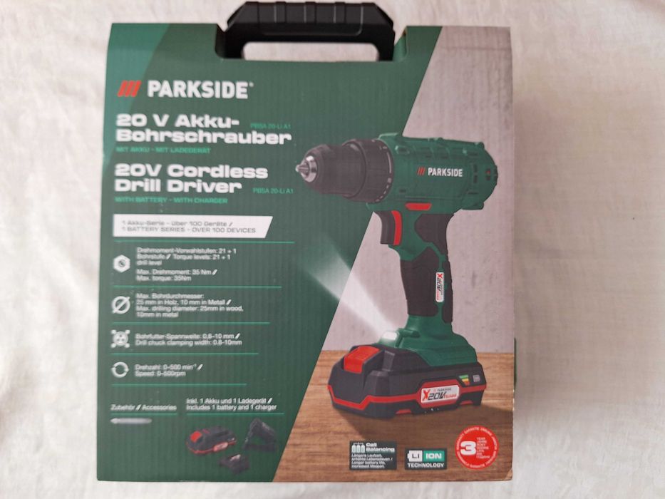 Bormasina pentru gaurit sau insurubat cu acumulator si incarcatotor Parkside