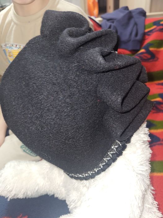 Шапка женская, новая.