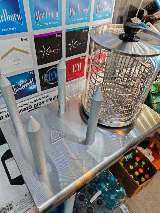 Aparat Hot Dog Profesional  cu 4 tepuse si vas, din Inox.