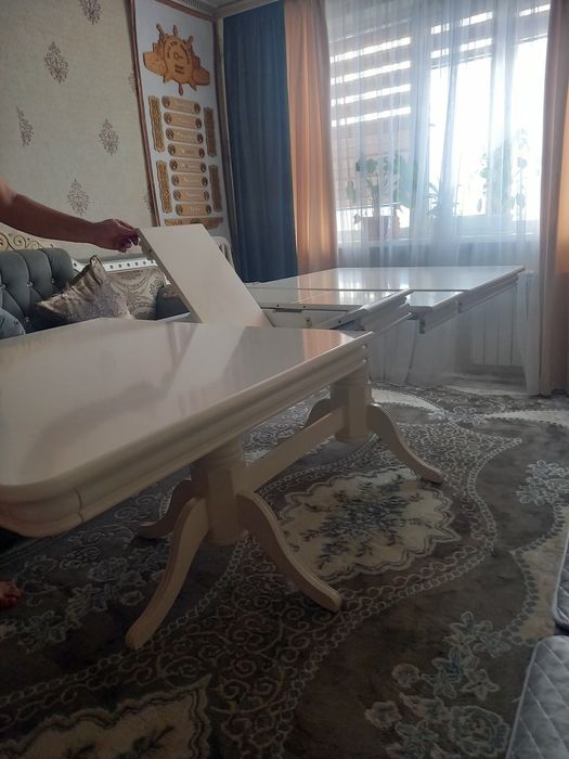 Продам раздвижной стол