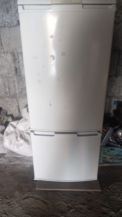 Продам холодильник в нормальном состоянии