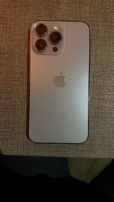 Айфон 13 про продам
