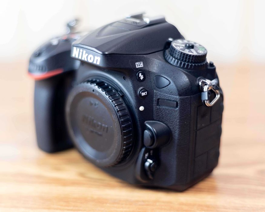 Nikon d7200. Настрел 4 543. Под ремонт/донор.