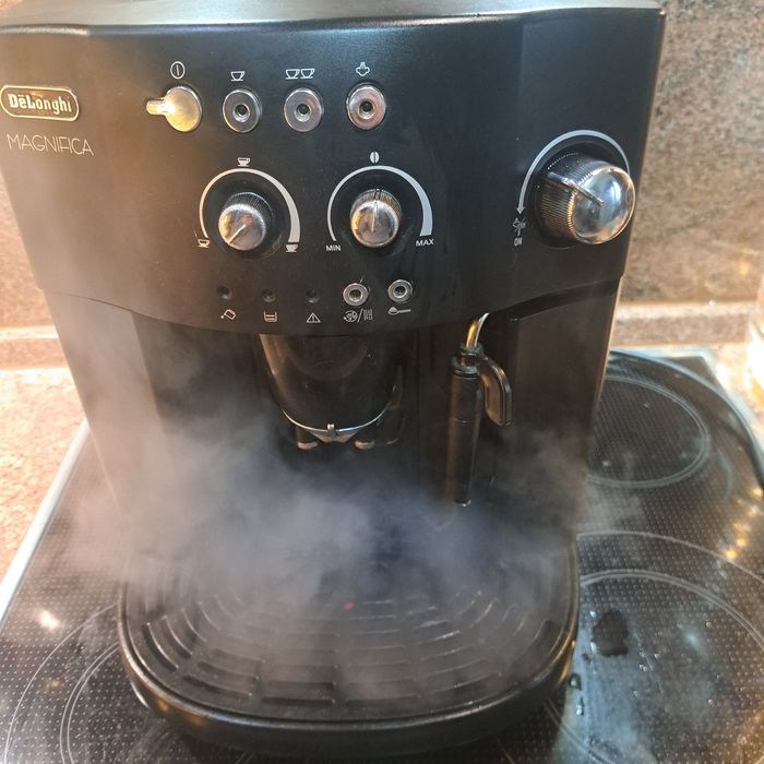 Кафемашина DeLonghi Magnifica