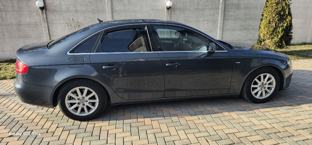Audi  A4 2011 acept si unele variante!