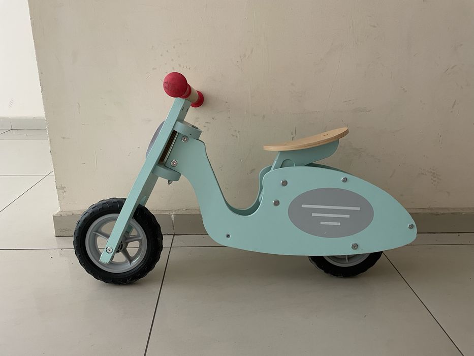 Дървено баланс колело VESPA