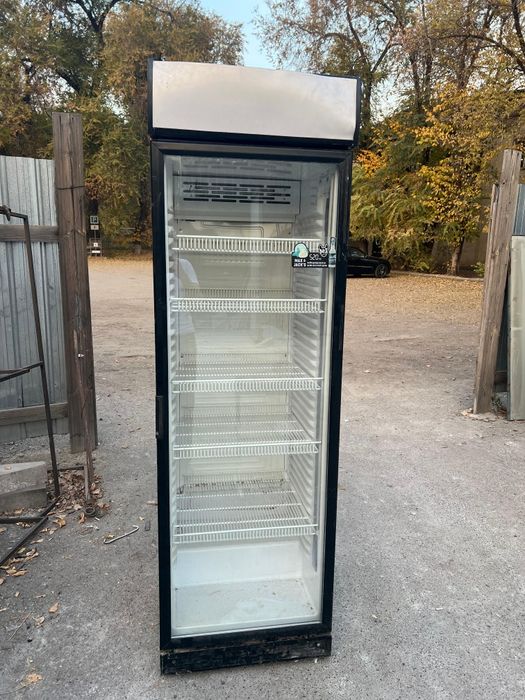 Б.у витринный холодильников