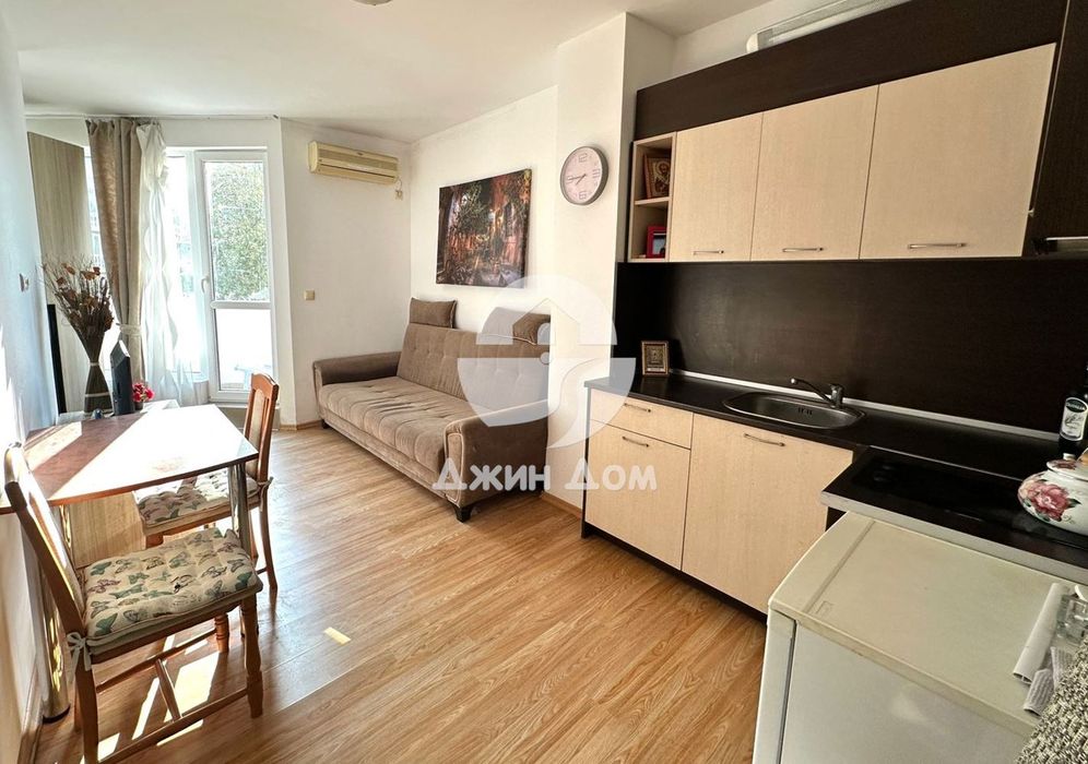 Продава се Двустаен апартамент в к.к. Слънчев бряг - 50 кв.м за 653 €/кв.м - Снимка #1