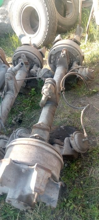 Продам оси прицепа КамАЗ... барабаны