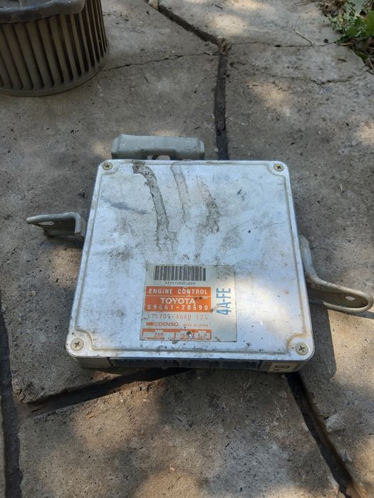 Стартер компьютер Тойота карина