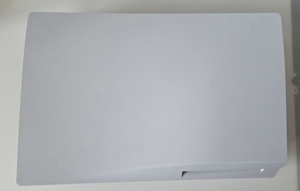 Реновирана конзола Sony Playstation 5 Disc, 825GB, 1 джойстик