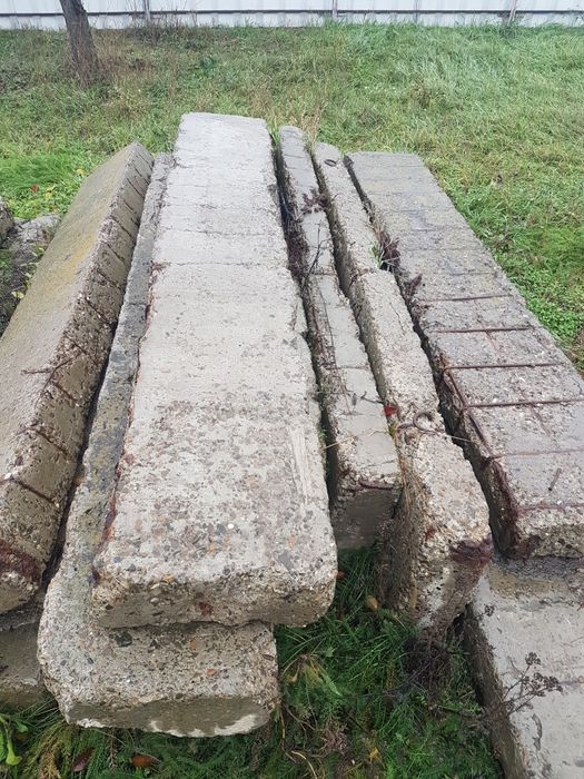 Vand ferme metalice si placi