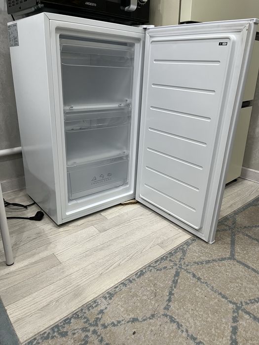 Продается морозильник (60 литр) Dauscher