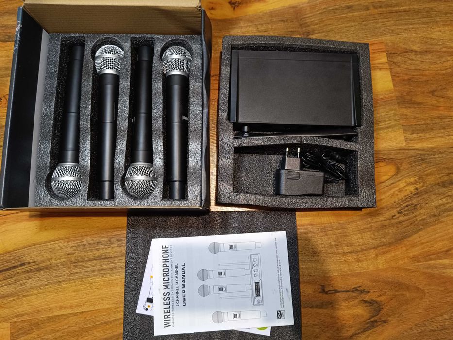 Система с 4 / четири микрофона Debra Audio VM304 VHF, XLR интерфейс...