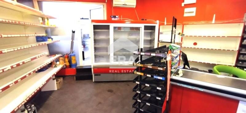 Дава се под наем Магазин в Варна, Чайка - 38 кв.м за 1994.61 € - Снимка #1