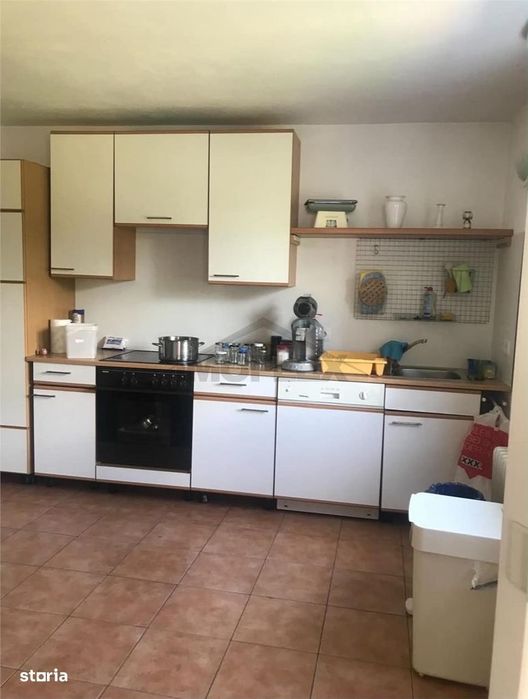 EXCLUSIVITATE ! Casa pe 3 etaje de vanzare in Cenad la pret de apartam