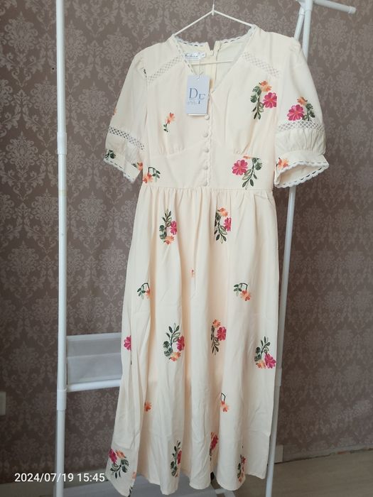 Платье женское  размер 40-42