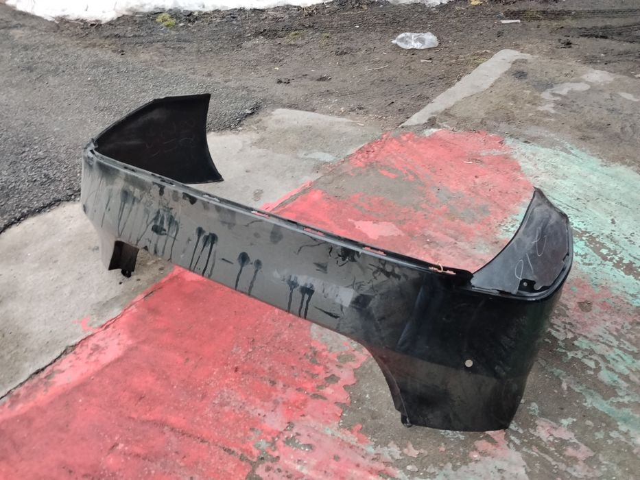 Задний бампер на Toyota Camry 70