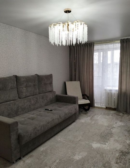 Продам квартиру в Аксу