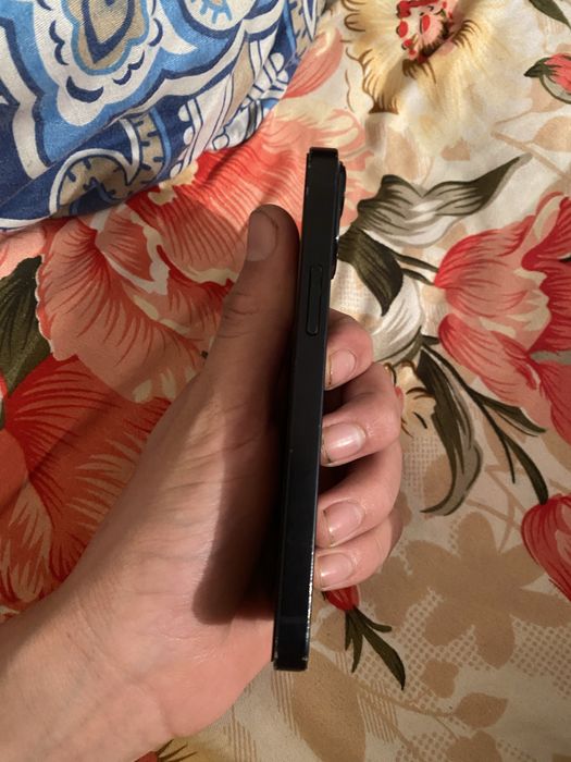 Vand sau schimb iphone 13 mini 128 gb