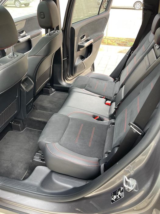 Mercedes Benz glb 250