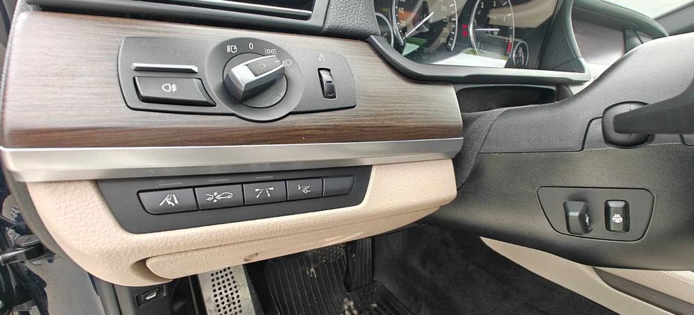 BMW 7 Series 2010 — imagine 3