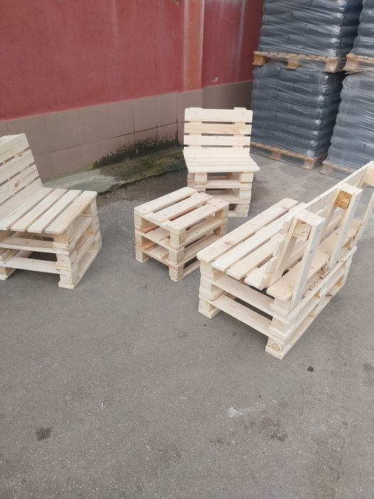 Пейки от чисто нови палети