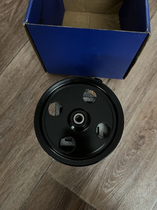 Насос ГУРа Ford focus 2