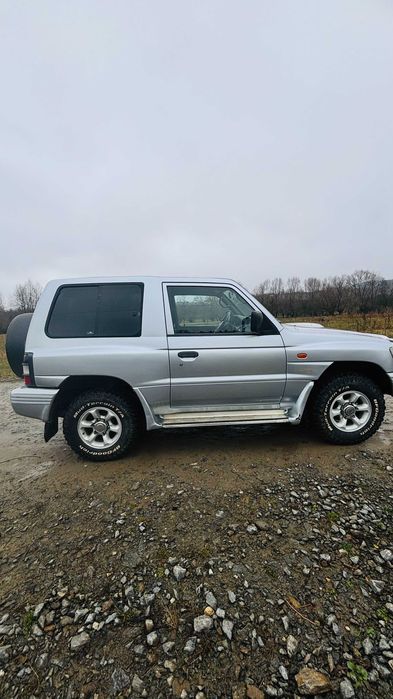 Mitsubishi Pajero 2003