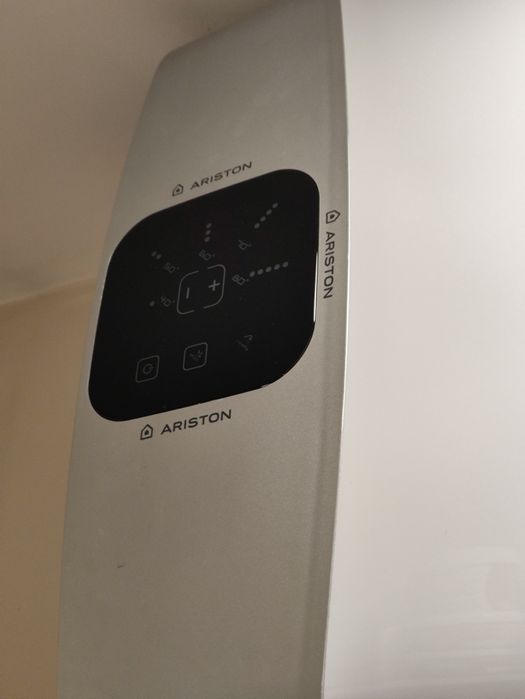 Бойлер Ariston Velis evo 80 - за части